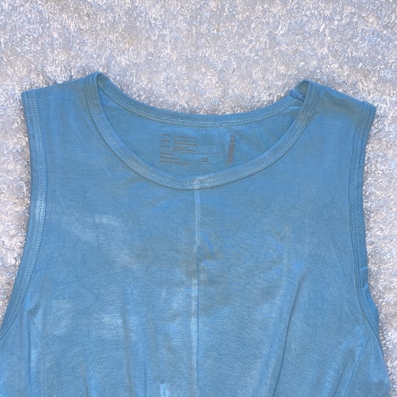 RSQ - Picture 2 of 3